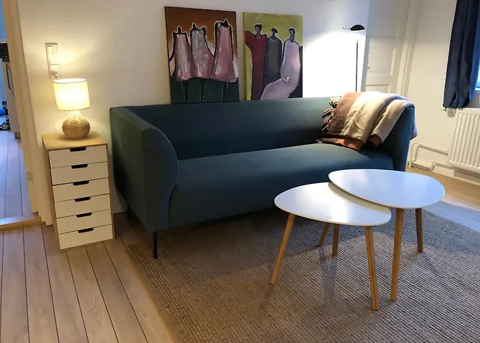 Hyggelig Byhus I Stueplan Med Solrig Gardhave Svendborg